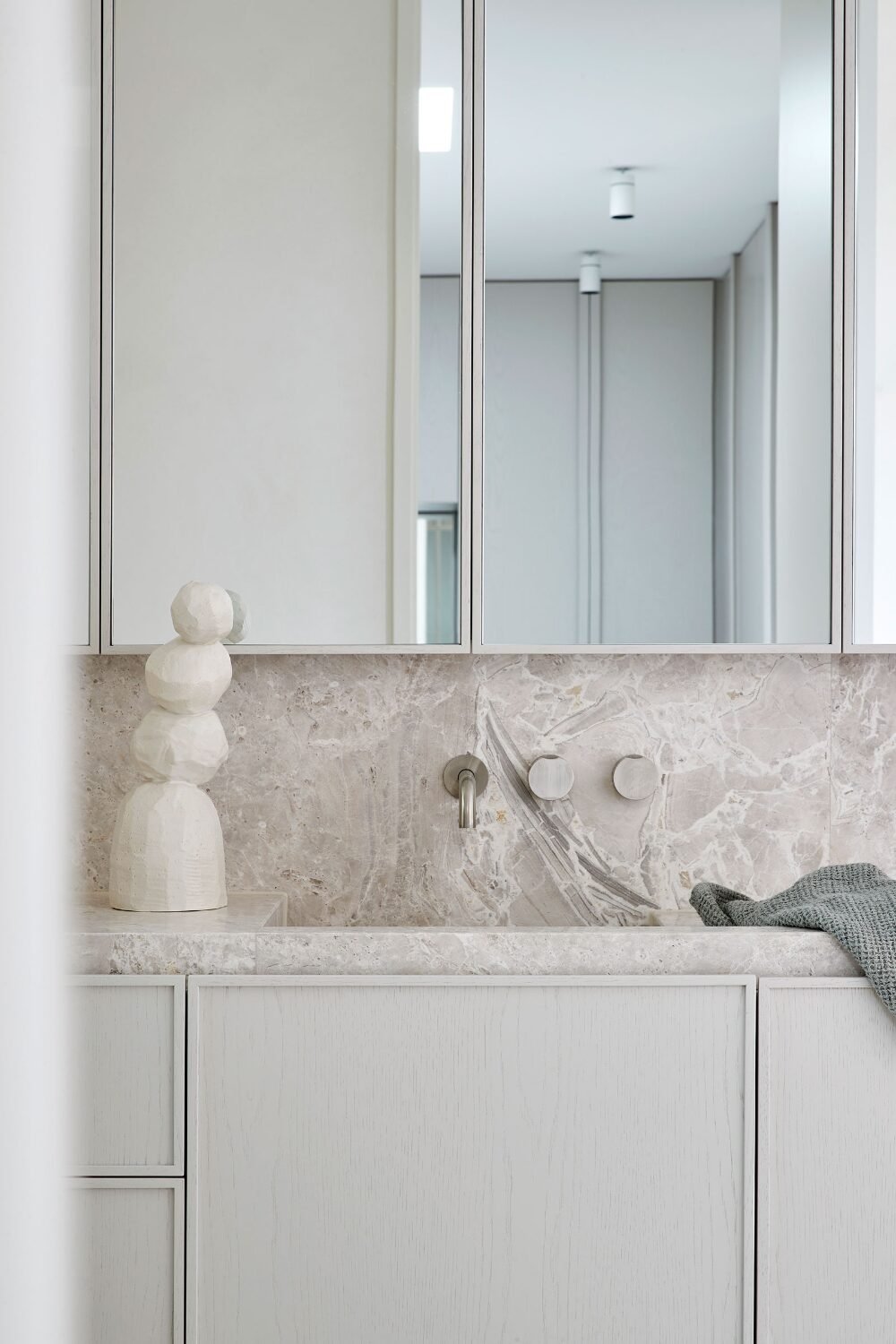 Bathroom Mirror Ideas That Transform Your Whole Room